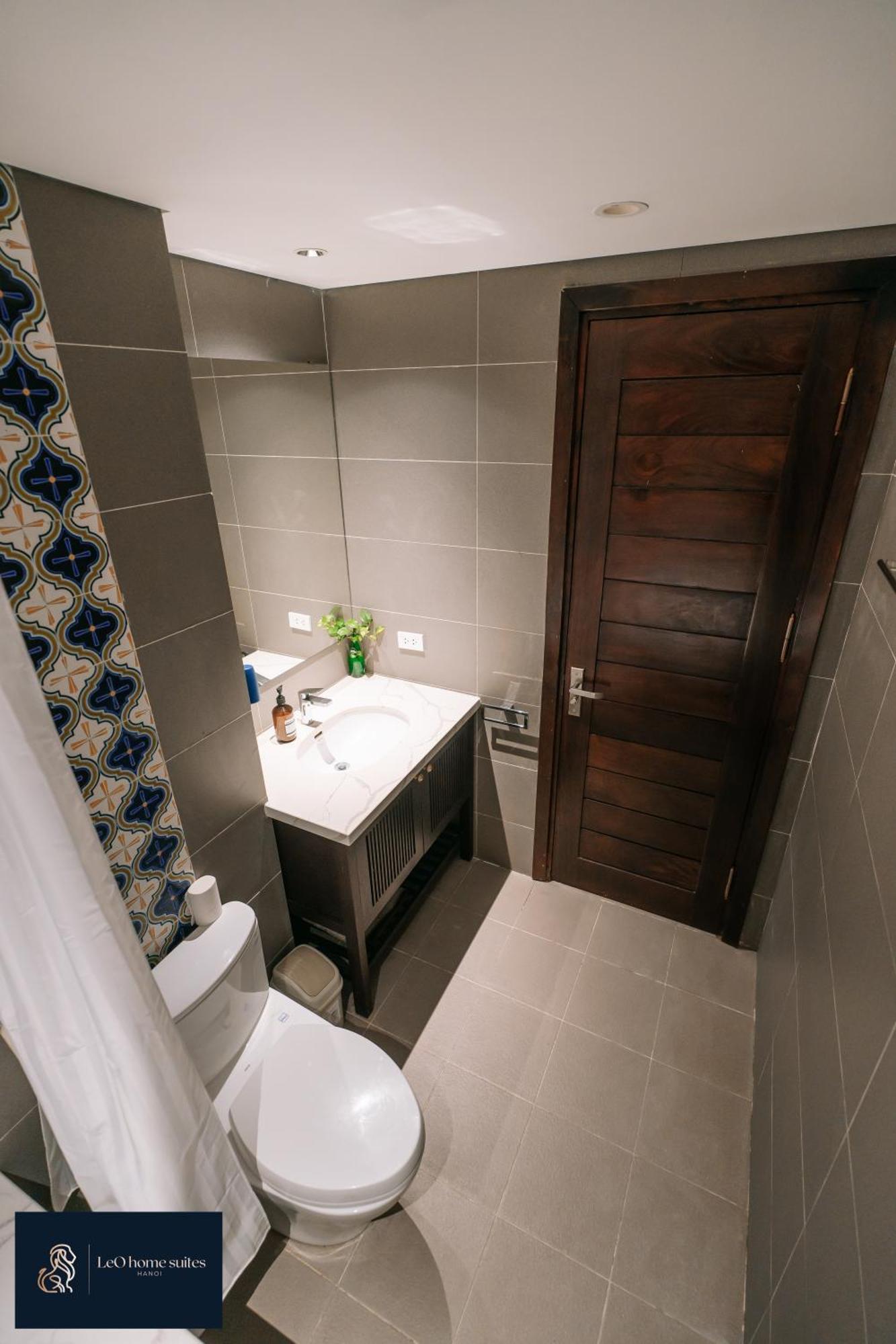 Home Suites -Natural Light -Projector -Spacious - 2Br Incenter هانوي المظهر الخارجي الصورة