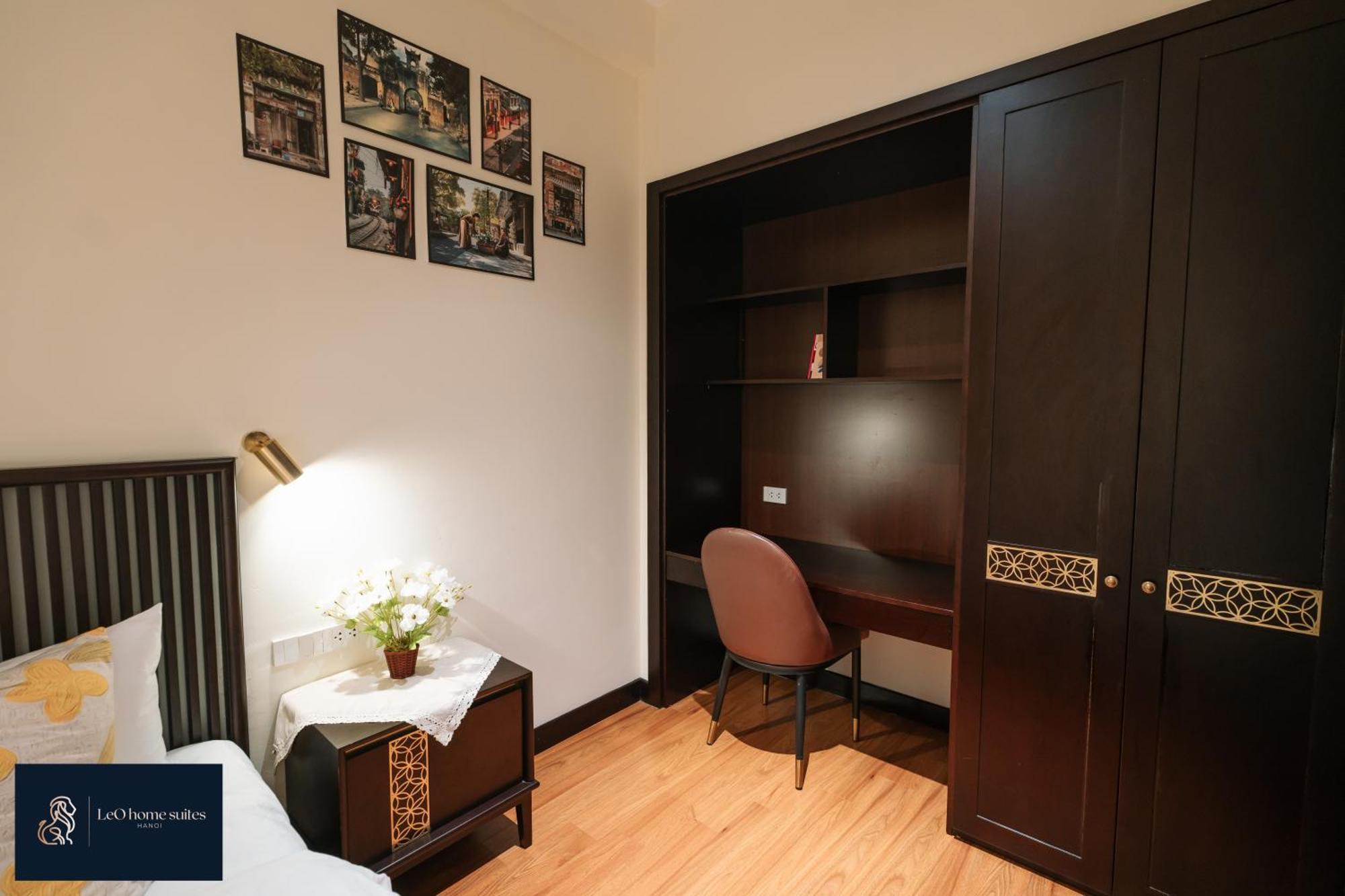 Home Suites -Natural Light -Projector -Spacious - 2Br Incenter هانوي المظهر الخارجي الصورة
