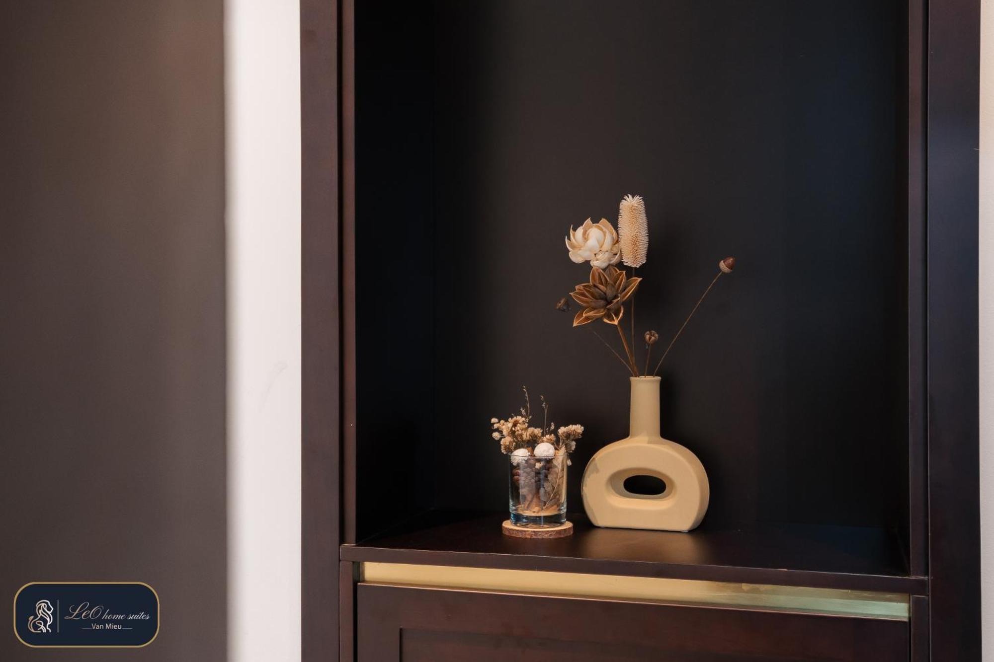 Home Suites -Natural Light -Projector -Spacious - 2Br Incenter هانوي المظهر الخارجي الصورة