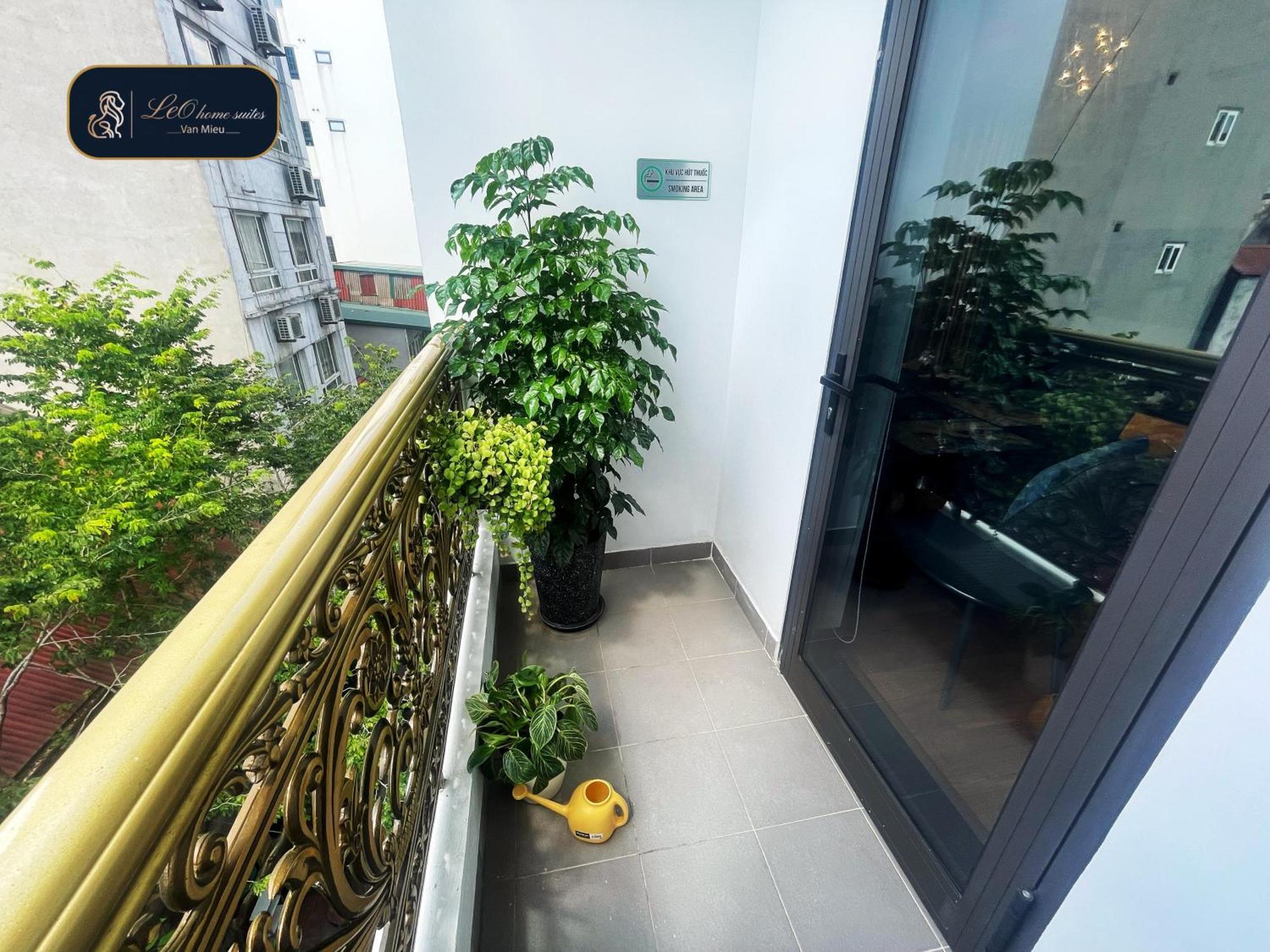 Home Suites -Natural Light -Projector -Spacious - 2Br Incenter هانوي المظهر الخارجي الصورة